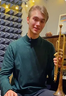 Блинников Савва – педагог школы Арт Фа, труба